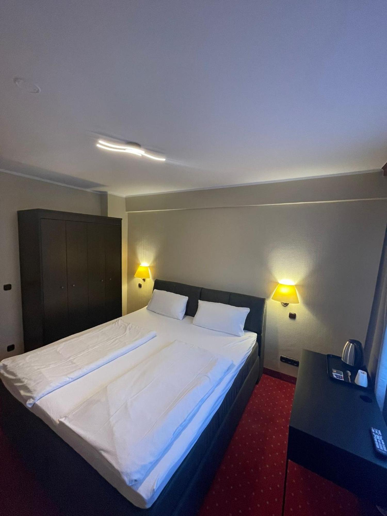 Sun Hotel Эссен Экстерьер фото