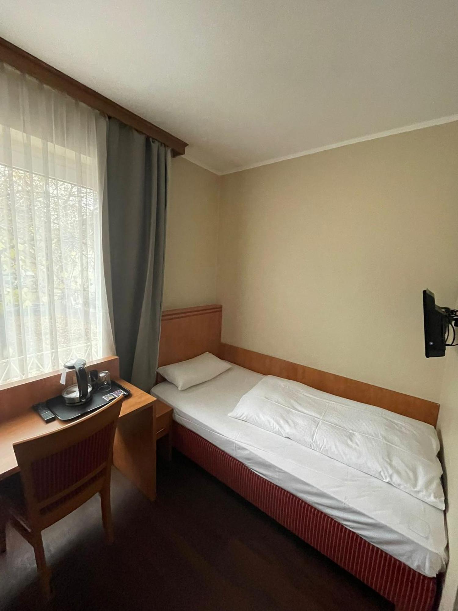 Sun Hotel Эссен Экстерьер фото