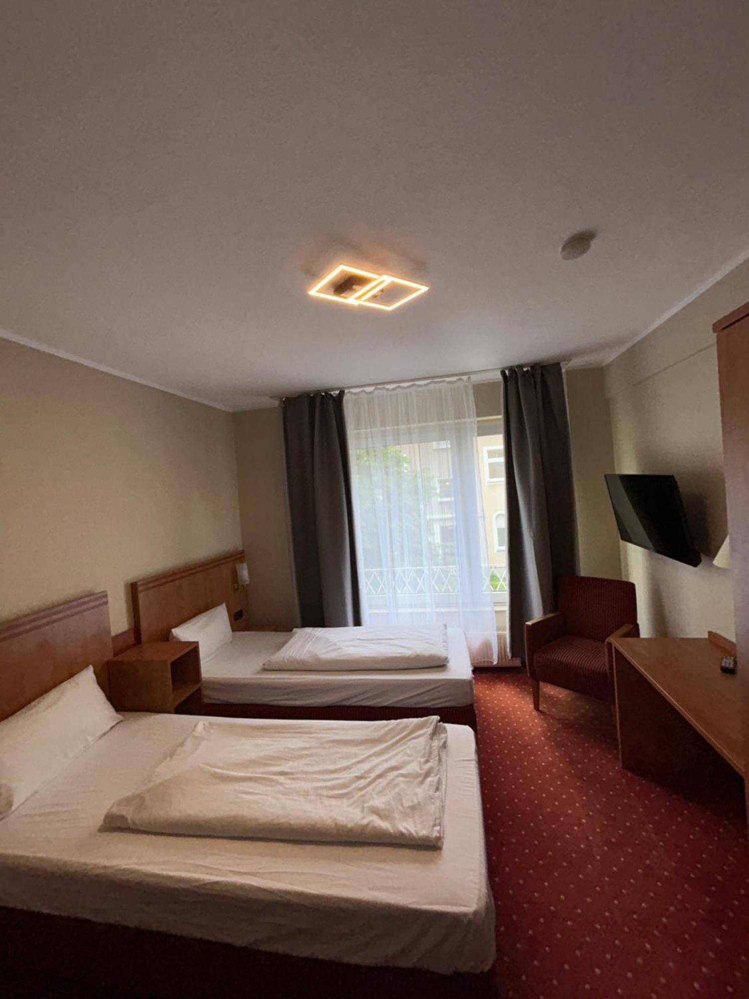 Sun Hotel Эссен Экстерьер фото